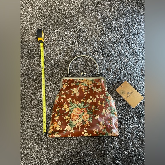 ~NO LONGER AVAILABLE Patricia Nash Leather Novella Frame Vintage Style Purse~ - Picture 9 of 10